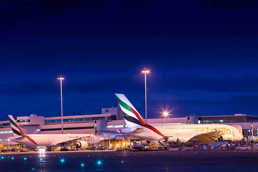 On the airfield image 8 - International aircraft on bay at T1